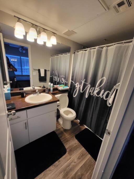Modern 2br Oasis! *