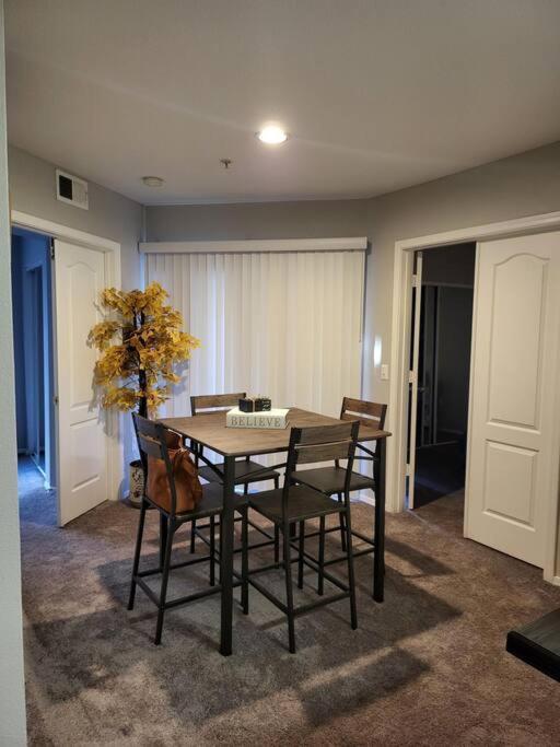 Modern 2br Oasis! *